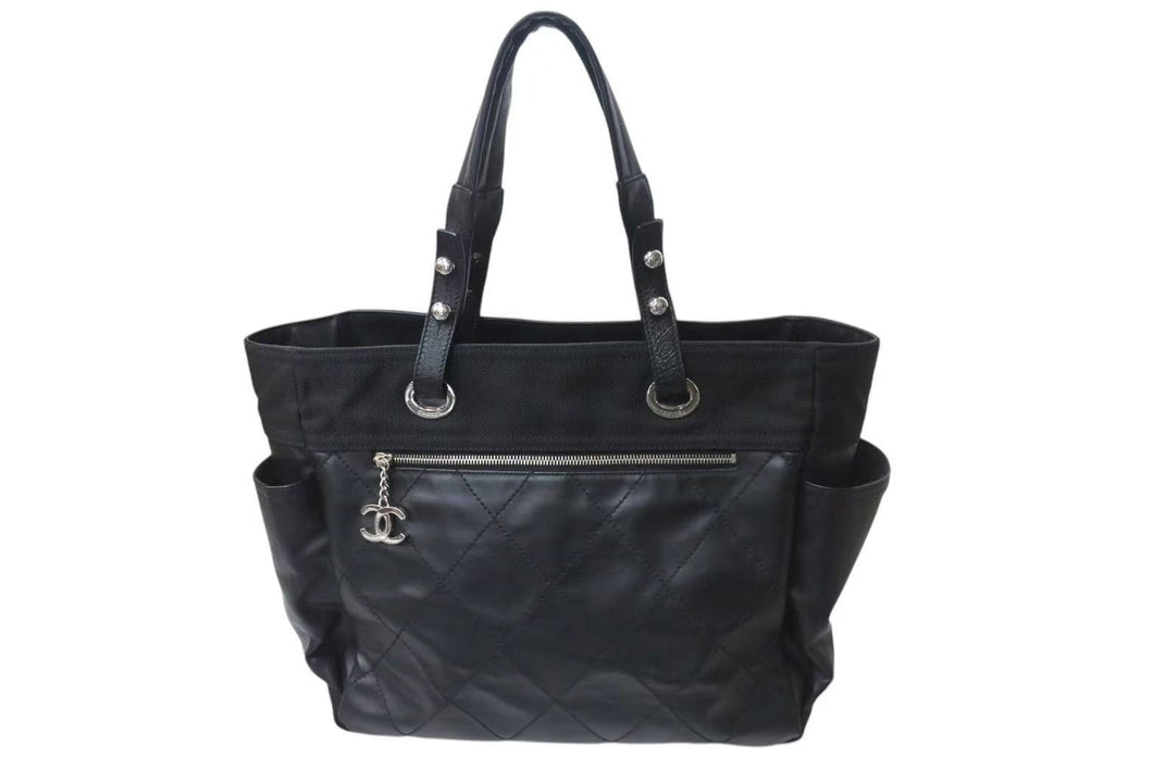 新品同様 CHANEL シャネル パリビアリッツ トートバッグMM ココマーク A34209 コーティングキャンバス レザー シルバー金具 中古 4b000192