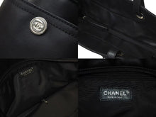 Load image into Gallery viewer, 新品同様 CHANEL シャネル パリビアリッツ トートバッグMM ココマーク A34209 コーティングキャンバス レザー シルバー金具 中古 4b000192