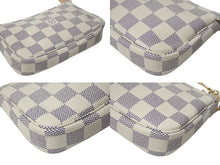 Load image into Gallery viewer, 新品同様 LOUIS VUITTON ルイヴィトン ミニポシェットアクセソワール アクセサリーポーチ N58010 ダミエアズール ホワイト 中古 4b000210