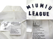 Load image into Gallery viewer, MIU MIU ミュウミュウ 21SS ノースリーブ ショートレングス ポプリンシャツ ブラウス ホワイト サイズ38 MK1528 美品 中古 4b000256