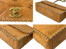 Load image into Gallery viewer, 極美品 CHANEL シャネル ココマーク ベースボールステッチ エンボス マトラッセショルダーバッグ 2番台 ブラウン ゴールド金具 中古 4b000279
