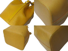 画像をギャラリービューアに読み込む, LOUIS VUITTON ルイヴィトン エピ プチノエ ショルダーバッグ M44109 エピレザー イエロー ゴールド金具 良品 中古 4b000289