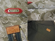 Load image into Gallery viewer, LOUIS VUITTON ルイヴィトン モノグラモフラージュ リス ボストンバッグ カーキ 村上隆 デニム 08AW M95771 美品 中古 4b000299