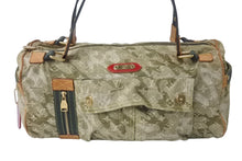 Load image into Gallery viewer, LOUIS VUITTON ルイヴィトン モノグラモフラージュ リス ボストンバッグ カーキ 村上隆 デニム 08AW M95771 美品 中古 4b000299