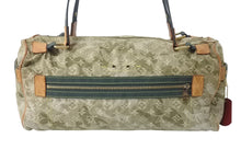 Load image into Gallery viewer, LOUIS VUITTON ルイヴィトン モノグラモフラージュ リス ボストンバッグ カーキ 村上隆 デニム 08AW M95771 美品 中古 4b000299