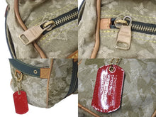Load image into Gallery viewer, LOUIS VUITTON ルイヴィトン モノグラモフラージュ リス ボストンバッグ カーキ 村上隆 デニム 08AW M95771 美品 中古 4b000299