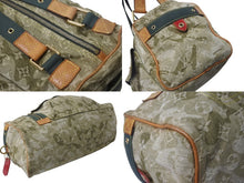 Load image into Gallery viewer, LOUIS VUITTON ルイヴィトン モノグラモフラージュ リス ボストンバッグ カーキ 村上隆 デニム 08AW M95771 美品 中古 4b000299