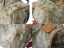 Load image into Gallery viewer, LOUIS VUITTON ルイヴィトン モノグラモフラージュ リス ボストンバッグ カーキ 村上隆 デニム 08AW M95771 美品 中古 4b000299