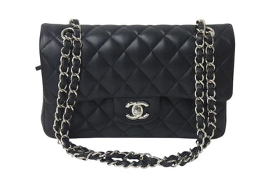 極美品 CHANEL シャネル チェーンショルダーバッグ マトラッセ23 Wフラップラップ ラムスキン ブラックシルバー 29番台 中古 4b000320