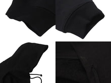 Load image into Gallery viewer, 極美品 VETEMENTS ヴェトモン 25SS VETEMENTS.COM FITTED ジップアップ フーディ― ブラック コットン パーカー ロゴ ua66hd830b サイズXL 中古 4b000336