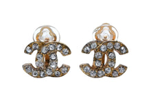 Load image into Gallery viewer, CHANEL シャネル ココマーク イヤリング 重量約4.4g 01A刻印 ラインストーン メタル ゴールド クリア 両耳用 美品 中古 4b000388