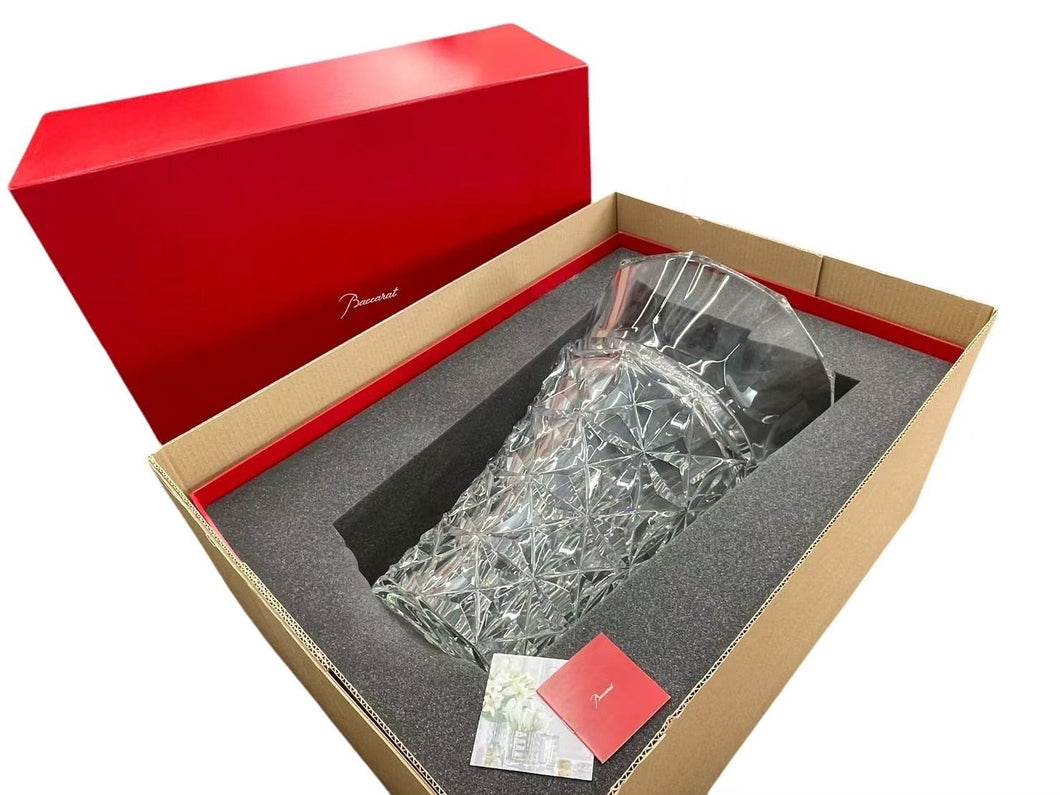 新品未使用 BACCARAT バカラ セリーヌ ベース 花瓶 ラージサイズ クリスタル 2600165 コレクション 中古 4b000403