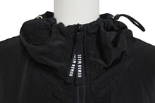Load image into Gallery viewer, 新品同様 HUMAN MADE ヒューマンメイド ANORAK PARKA アノラックパーカー HM29JK029 ブラック ブルー ホワイト サイズL 中古 4b000415