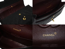 Load image into Gallery viewer, CHANEL シャネル マトラッセ25 Wフラップ Wチェーンショルダーバッグ 3番台 ラムスキン ココマーク ブラック 美品 中古 4b004328