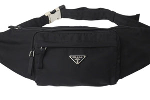 極美品 PRADA プラダ TESSUTO MONTAGN ウエストバッグ・ボディバッグ ロゴプレート 2VL005 ブラック ナイロン 中古 4b000485