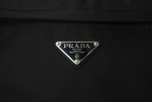 極美品 PRADA プラダ TESSUTO MONTAGN ウエストバッグ・ボディバッグ ロゴプレート 2VL005 ブラック ナイロン 中古 4b000485