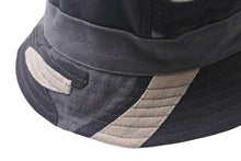 Load image into Gallery viewer, 新品同様 LOUIS VUITTON ルイヴィトン バケットハット LV ポートレート ハット M7186M グレー ホワイト ブラックメタル金具 中古 4b000626