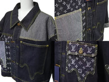 Load image into Gallery viewer, 新品同様 LOUIS VUITTON NIGO ルイヴィトン ニゴ 22SS モノグラムクレイジー デニムジャケット 1A9K67 ブラック サイズ54 中古 4b000640