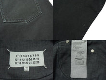 Load image into Gallery viewer, MAISON MARGIELA メゾンマルジェラ デニムパンツ ストレート S50LA0153 S30642 イタリア製 ブラック サイズ31 美品 中古 4b000644