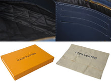 Load image into Gallery viewer, LOUIS VUITTON ルイヴィトン ポシェットヴォワヤージュ MM クラッチバッグ M45961 NIGO モノグラム ドリップデニム 美品 中古 4b000748
