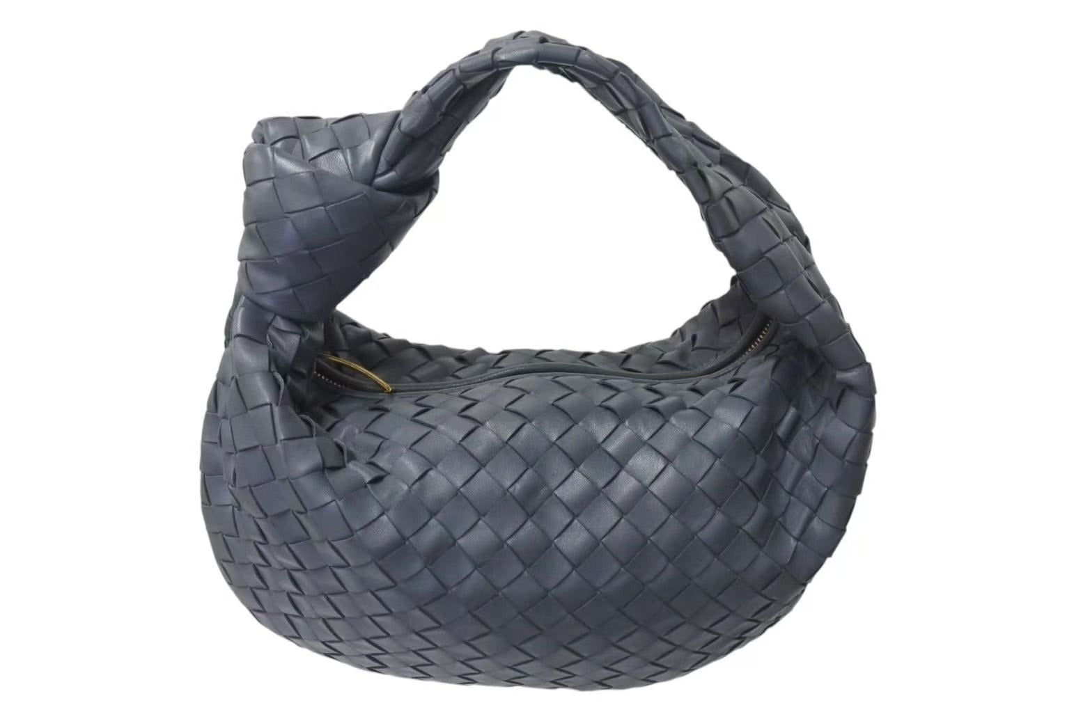 極美品 BOTTEGA VENETA ボッテガヴェネタ イントレチャート