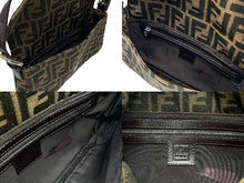 Load image into Gallery viewer, FENDI フェンディ マンマバケット ワンショルダーバッグ 26424 ズッカ柄 キャンバス レザー ブラウン シルバー金具 美品 中古 4b007609