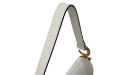 Load image into Gallery viewer, Christian Dior クリスチャンディオール サドルバッグ ワンショルダーバッグ 19XMA-0178 レザー ホワイト 美品 中古 4b000761