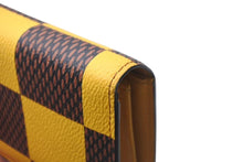 Load image into Gallery viewer, LOUIS VUITTON ルイヴィトン ポルトフォイユ ブラザNM 長財布 N40541 ダミエポップ ファレルウィリアムス イエロー 良品 中古 4b000764
