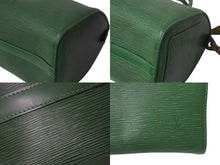 Load image into Gallery viewer, LOUIS VUITTON ルイヴィトン エピ スピーディ25 ハンドバッグ M43014 ボルネオグリーン レザー 美品 中古 4b000767