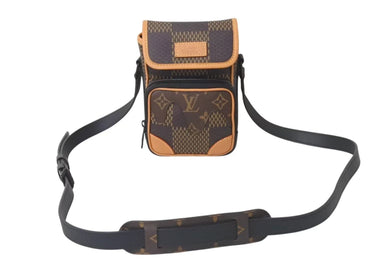 極美品 LOUIS VUITTON ルイヴィトン アマゾン メッセンジャーショルダーバッグ N40357 ダミエジャイアント NIGO LVスクエアード 中古 4b000769
