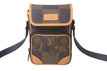 Load image into Gallery viewer, 極美品 LOUIS VUITTON ルイヴィトン アマゾン メッセンジャーショルダーバッグ N40357 ダミエジャイアント NIGO LVスクエアード 中古 4b000769