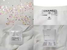 Load image into Gallery viewer, 新品未使用 CHANEL シャネル 半袖Ｔシャツ ラージココマーク 花柄 P70446K10042 ホワイト コットン サイズ50 中古 4b000856