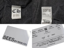 Load image into Gallery viewer, CHROME HEARTS クロムハーツ アーチロゴVネック 半袖Ｔシャツ コットン グレー ブラック ホワイト サイズL 美品 中古 4b000863