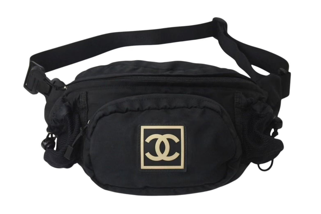 CHANEL シャネル スポーツライン ボディバッグ ショルダーバッグ 8番台 ココマーク ナイロン ブラック シルバー金具 良品 中古 4b000872