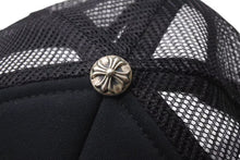 Load image into Gallery viewer, 新品未使用 CHROME HEARTS クロムハーツ TRUCKER CAP トラッカーキャップ セメタリークロスパッチ メッシュ ブラック シルバー925 中古 4b000883