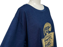 Load image into Gallery viewer, 新品同様 Levi&#39;s MADE&amp;CRAFTED × Poggy リーバイス ポギー コラボ プリント 半袖Ｔシャツ ネイビー ゴールド コットン サイズL 中古 4b000900
