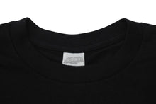 Load image into Gallery viewer, 新品未使用 村上隆 ComplexCon コンプレックスコン 半袖Tシャツ サイズM 私は靴を食べる 私はいつもストレスがあります。 中古 4b000902