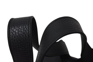 極美品 HERMES エルメス ピコタンロックMM ハンドバッグ X刻印 トリヨンクレマンス ブラック シルバー金具 中古 4b000926