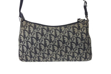 Load image into Gallery viewer, CHRISTIAN DIOR クリスチャン ディオール ディオールトロッター ショルダーバッグ キャンバス 01RU 0044 ブラック 良品 中古 4b000932