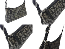 Load image into Gallery viewer, CHRISTIAN DIOR クリスチャン ディオール ディオールトロッター ショルダーバッグ キャンバス 01RU 0044 ブラック 良品 中古 4b000932