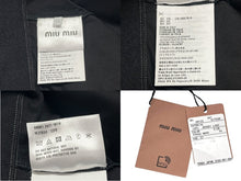 Load image into Gallery viewer, MIUMIU ミュウミュウ クロップド トップス タンクトップ ノースリーブ MJT638 サイズXS ボーダー ロゴ ブラック 美品 中古 4b000941