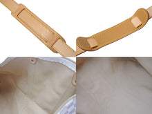Load image into Gallery viewer, 極美品 LOUIS VUITTON ルイヴィトン ダミエ アズール キーポル55 ボストンバッグ N41429 PVC ヌメ革 ホワイト ブラウン 中古 4b000974