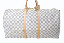 Load image into Gallery viewer, 極美品 LOUIS VUITTON ルイヴィトン ダミエ アズール キーポル55 ボストンバッグ N41429 PVC ヌメ革 ホワイト ブラウン 中古 4b000974