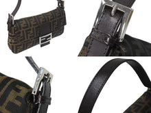 Load image into Gallery viewer, FENDI フェンディ マンマバケット ワンショルダーバッグ 26424 ズッカ柄 ブラウン シルバー金具 美品 中古 4b000999