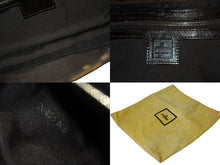 Load image into Gallery viewer, FENDI フェンディ マンマバケット ワンショルダーバッグ 26424 ズッカ柄 ブラウン シルバー金具 美品 中古 4b000999