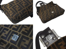 Load image into Gallery viewer, FENDI フェンディ マンマバケット ワンショルダーバッグ 26424 ズッカ柄 ブラウン シルバー金具 美品 中古 4b001023