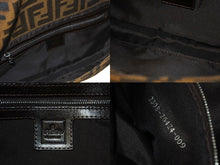 Load image into Gallery viewer, FENDI フェンディ マンマバケット ワンショルダーバッグ 26424 ズッカ柄 ブラウン シルバー金具 美品 中古 4b001023