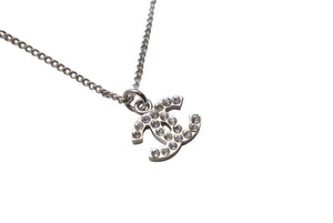 極美品 CHANEL シャネル クリアライトストーンココマークネックレス 06V刻印 重量約4.5 シルバー メタル ラインストーン 中古 4b001032