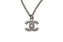 Load image into Gallery viewer, 極美品 CHANEL シャネル ココマーク ネックレス アクセサリー メタル スクエアラインストーン シルバー 重量5.7g 中古 4b001052