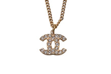 Load image into Gallery viewer, 極美品 CHANEL シャネル ココマークネックレス 03A刻印 重量5.2g ゴールド メタル ラインストーン 中古 4b001053